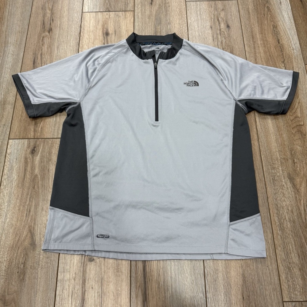 The North Face Vapor Short Sleeve 1/2 Zip Shirt w/ Back Zip Pocket Men's Large